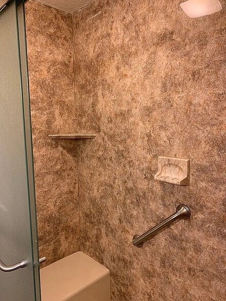 Building Photo - 114 Hillcrest Acres