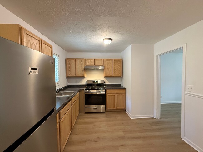 Building Photo - 2210 Fields Ave