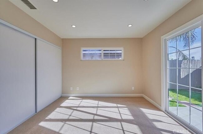 Building Photo - 12749 Nicolet Ct