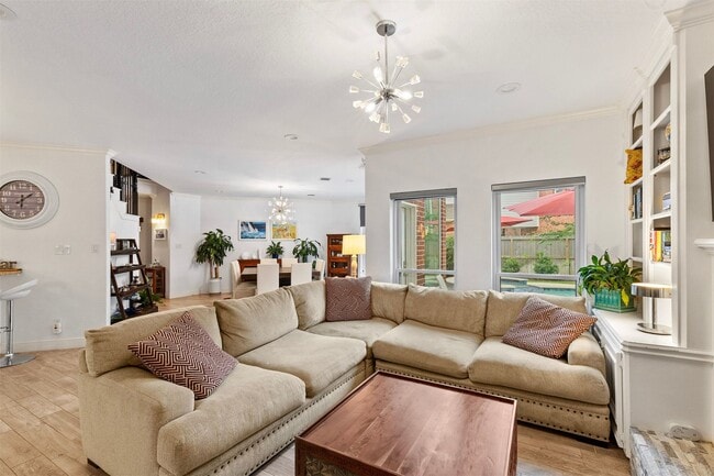 Building Photo - 3114 W Autumn Run Cir