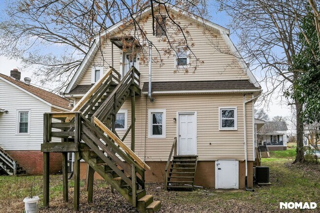 Building Photo - Charming 2BR Apartment in Winston Salem