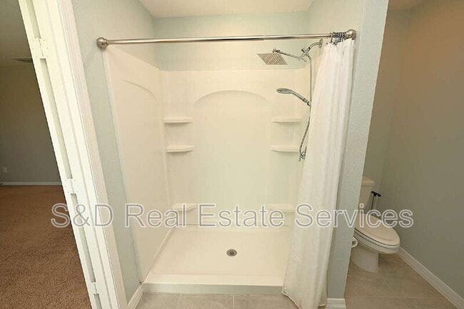Building Photo - 1563 Swan Lake Cir