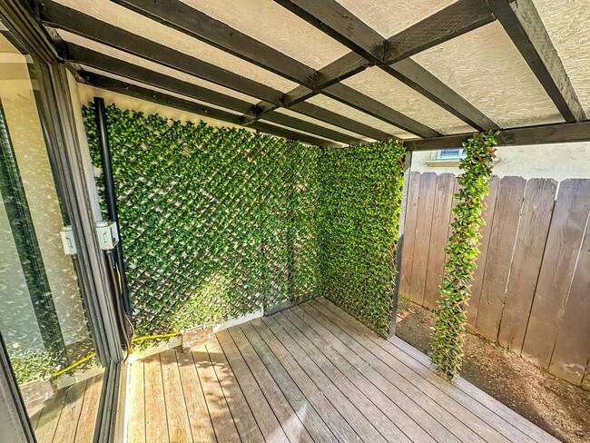 Building Photo - Charming 3-Bedroom Home in Hayward Hills