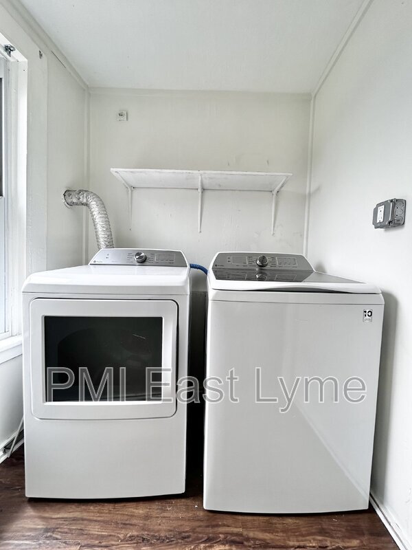 Building Photo - 54 Roath St