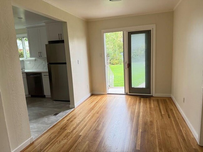 Building Photo - Charming 2-Bedroom Home Large Rumpus Room,...