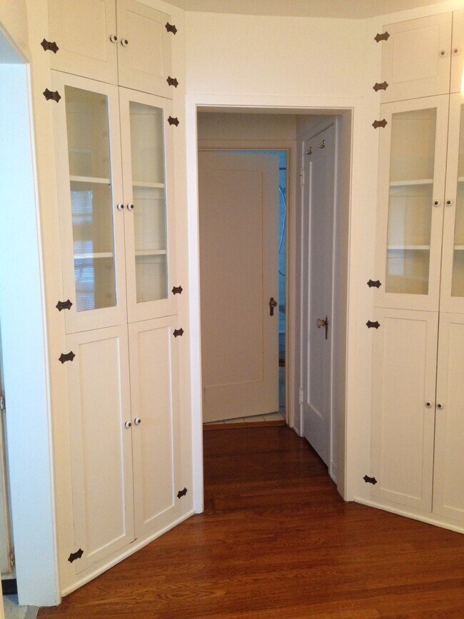 dining room built ins - 420 2nd St