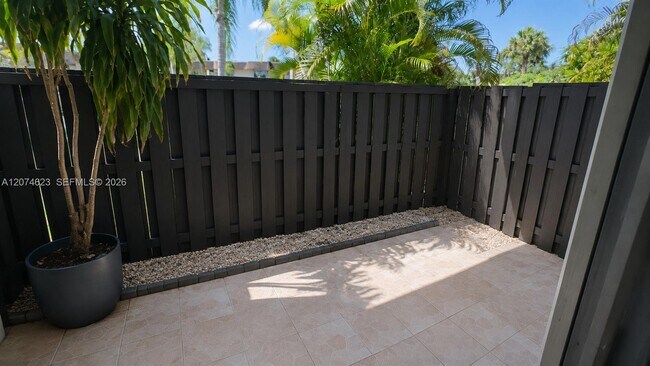 Building Photo - 9107 SW 137th Ter