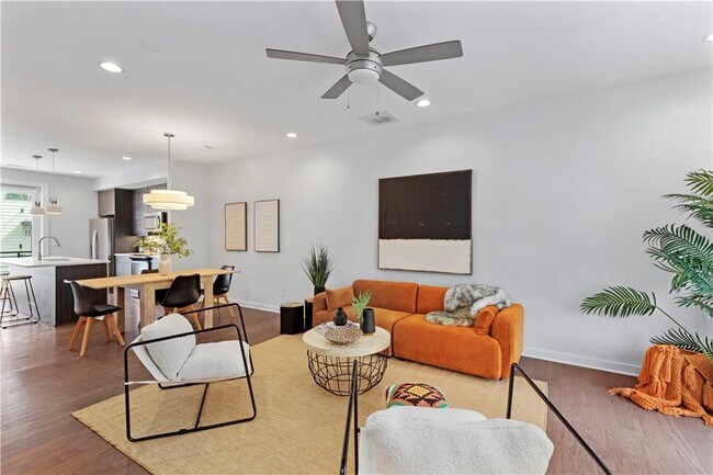 Building Photo - 415 Gartrell St SE