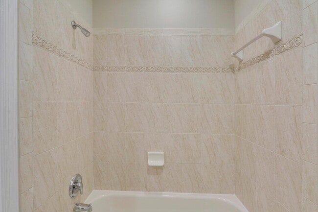 Building Photo - 12643 SE Old Cypress Dr