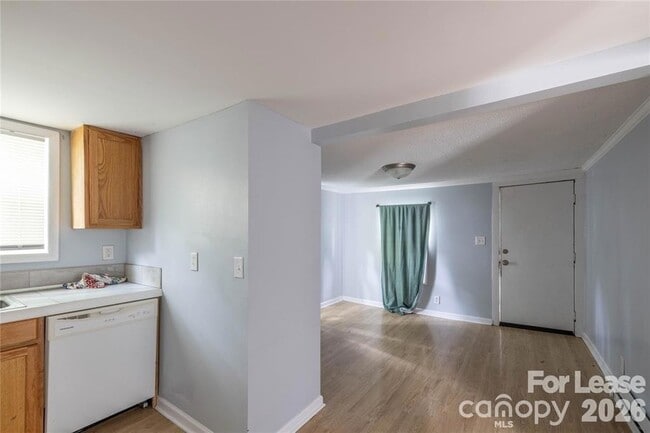 Building Photo - 1022 Wood St