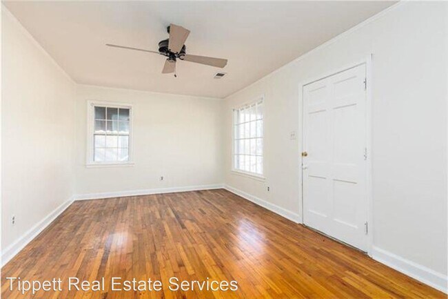 Building Photo - 3 br, 1 bath House - 3871 Lytle Cir
