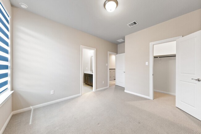 Building Photo - 4209 Colony Pines Ln