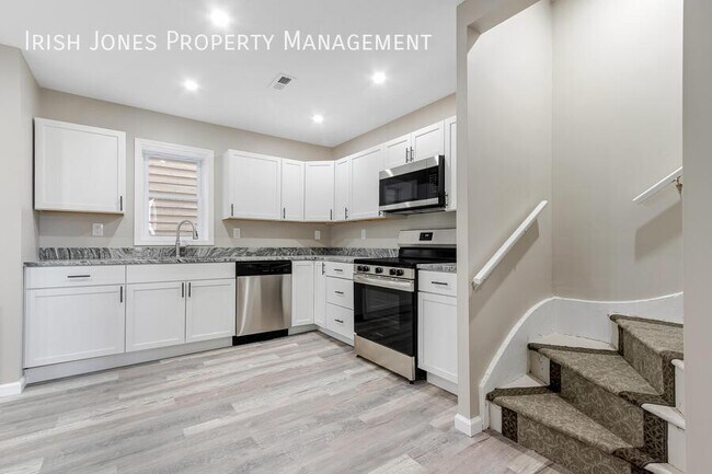 Building Photo - 267 Breckenridge-Rear Carriage