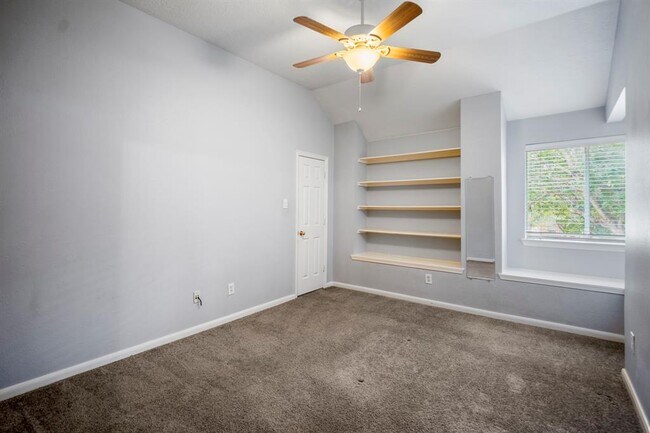 Building Photo - 16407 Bogan Flats Ct