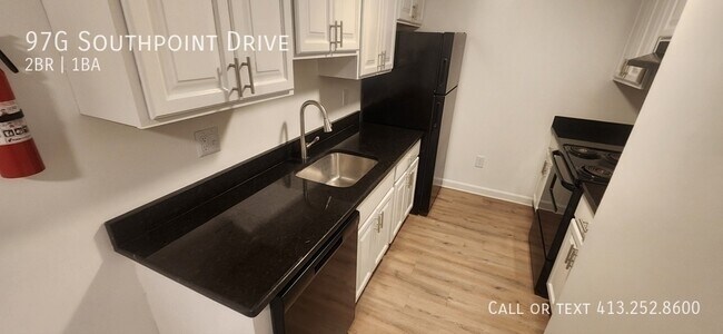 Building Photo - 97 Southpoint Dr