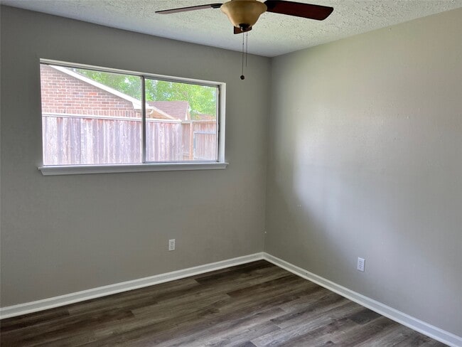 Building Photo - 17511 Glenhew Rd