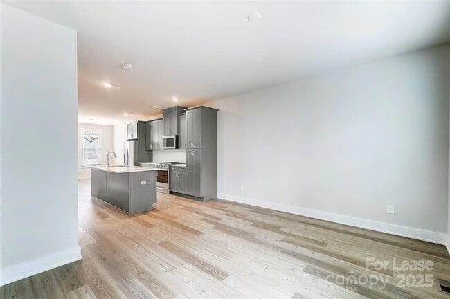 Building Photo - 525 W Tremont Ave