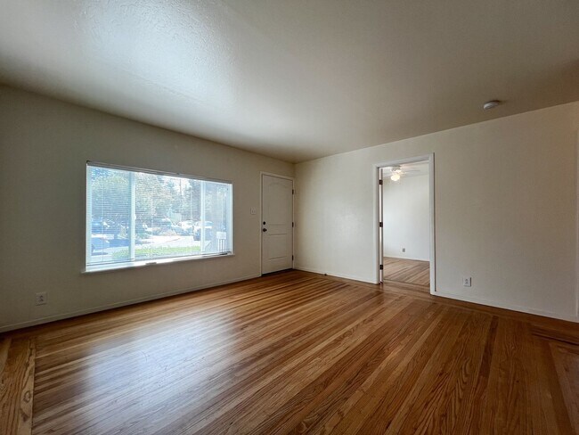 Building Photo - Charming 2 Bedroom, 1 Bathroom Home with Large Fenced Yard + Garage
