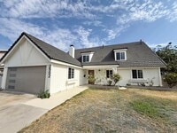 Building Photo - Fully Renovated Luxury Anaheim Residence | 4 Bed + 3.5 Bath | Dual Primary Suites |