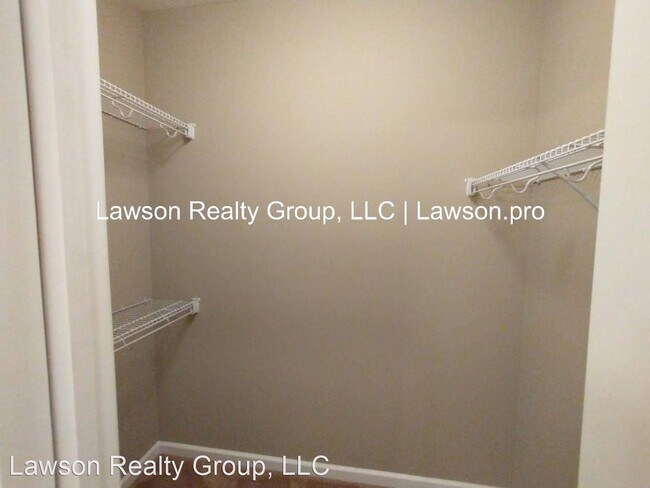 Building Photo - 2 br, 2.5 bath House - 3905 Colonial Green...
