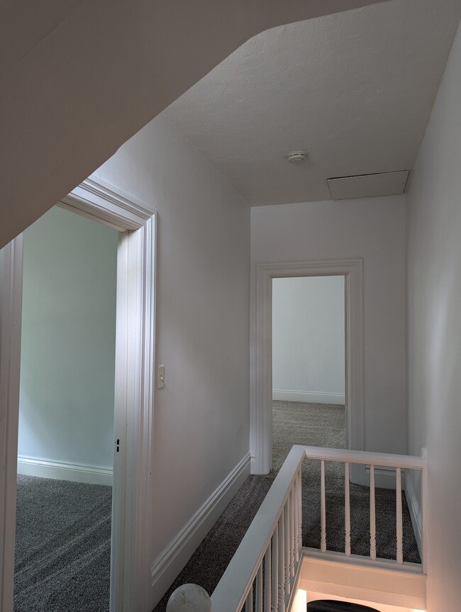 Building Photo - Hopson