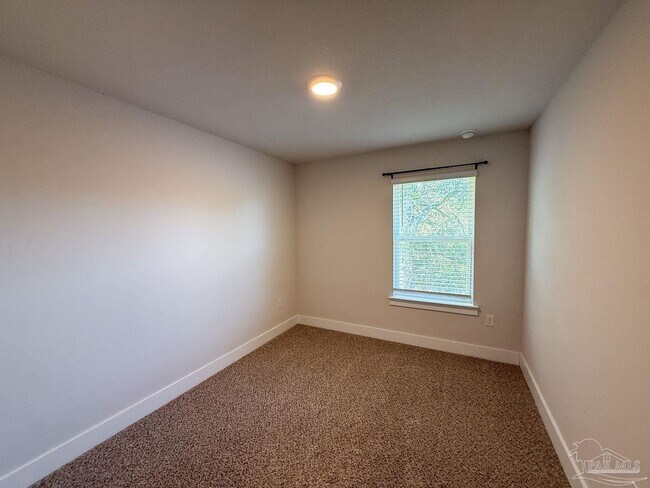 Building Photo - 1559 Iroquois Ct