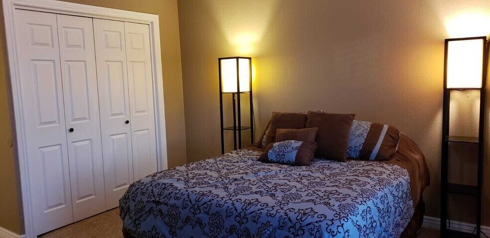 Bedroom - 4601 N 102nd Ave