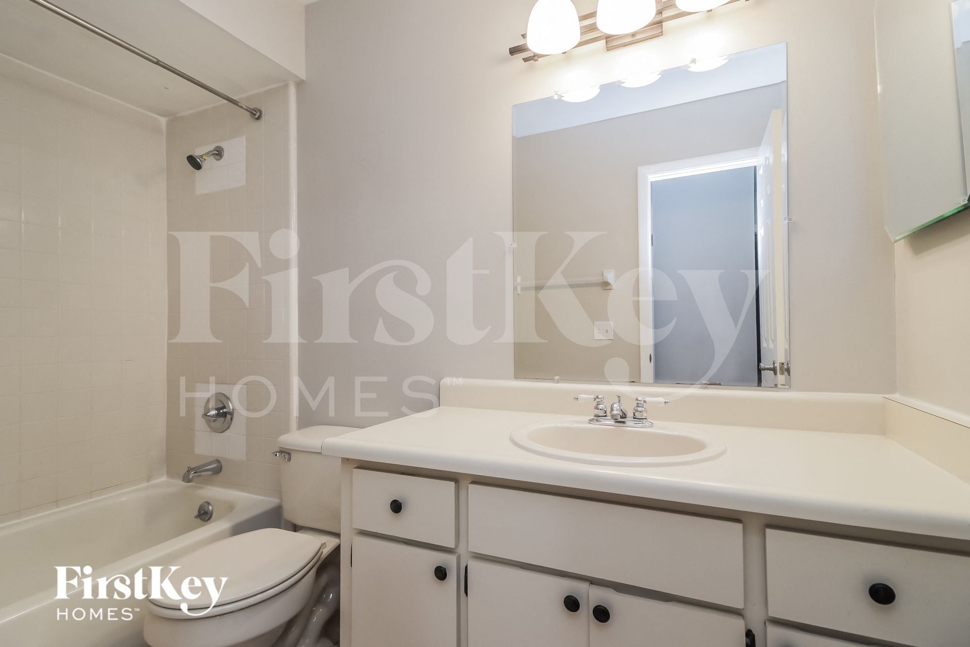 Building Photo - 3021 Dikewood Ct