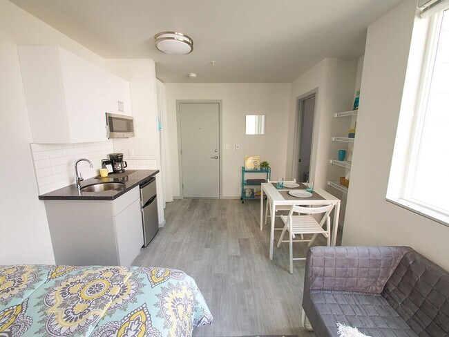 Building Photo - Fauntleroy Lofts - West Seattle Micros. 3-...