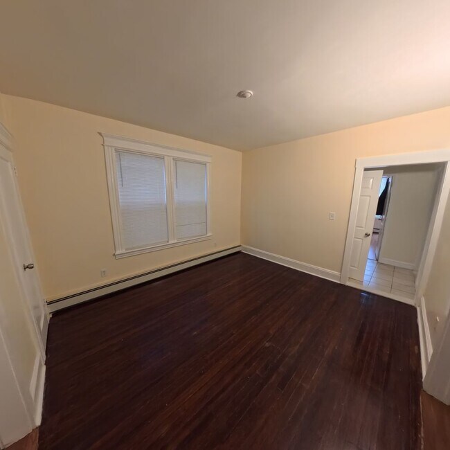 Building Photo - 140-142 Lorraine St