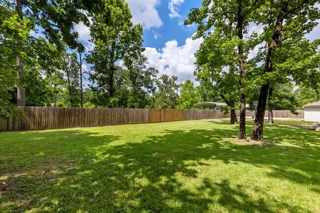 Building Photo - 4010 Briar St