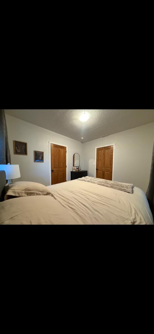 Building Photo - 4000 4th Ave