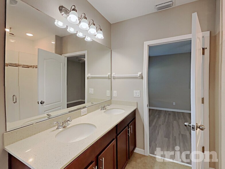 Building Photo - 4784 Marcos Cir