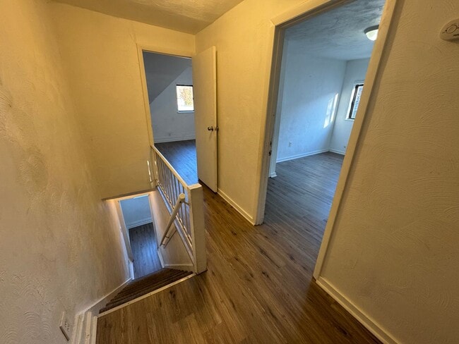 Building Photo - 2903 Stayton St