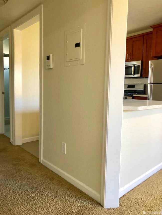 Building Photo - 744 Clementina St