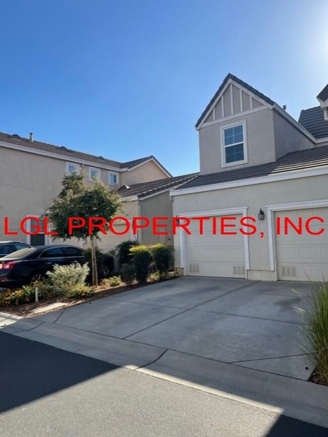 Building Photo - 3060 Tice Creek Way