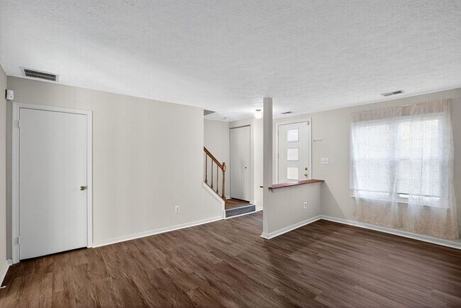 Building Photo - 4243 Drake Ct