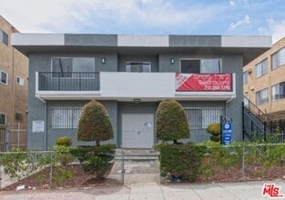 Building Photo - 951 Menlo Ave