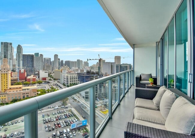 Building Photo - 888 Biscayne Blvd