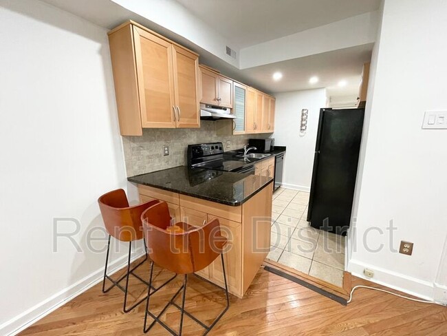 Building Photo - 1525 Constitution Ave NE