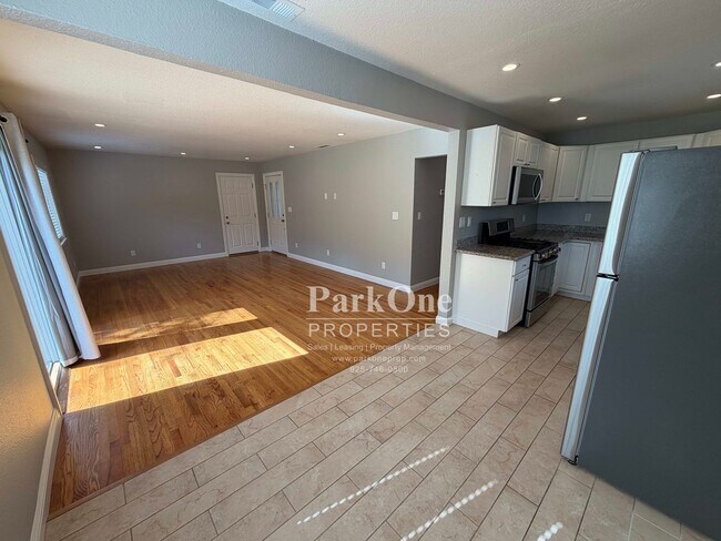Building Photo - 5098 Black Oak Rd