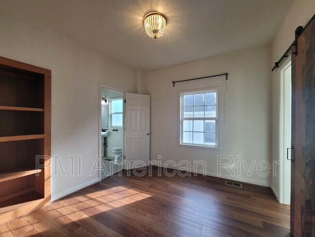 Building Photo - 3102 40th St