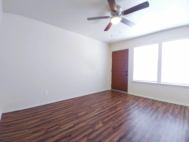 Building Photo - 1021 Coal Ave SW