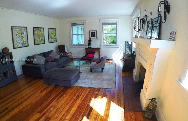 Building Photo - 2000 S Miami Ave