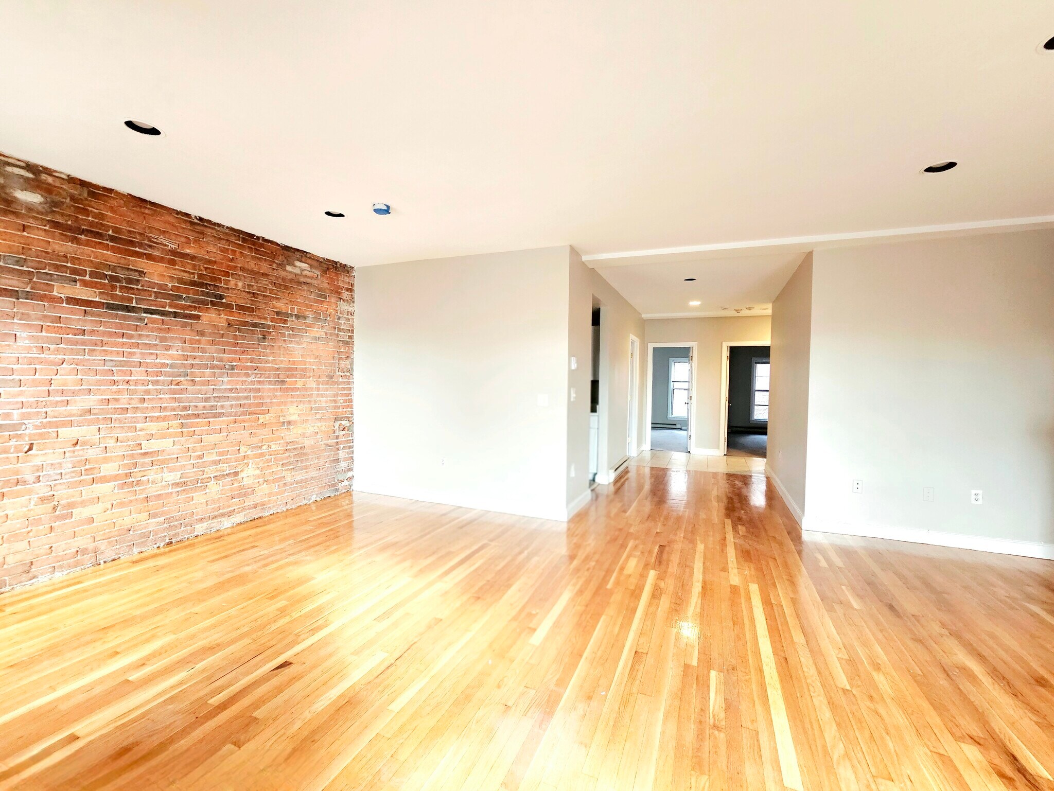 Building Photo - 1750 Washington St