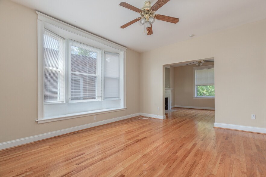 Building Photo - 6010 Washington Blvd