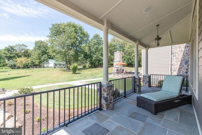 Building Photo - 2115 Pony Trail Dr