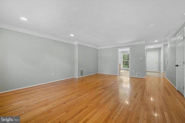 Building Photo - 10276 Arizona Cir