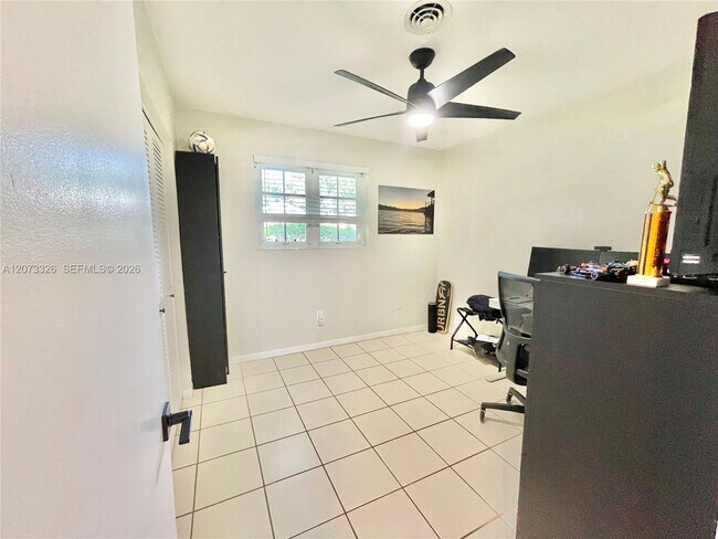 Building Photo - 8522 SW 148th Terrace