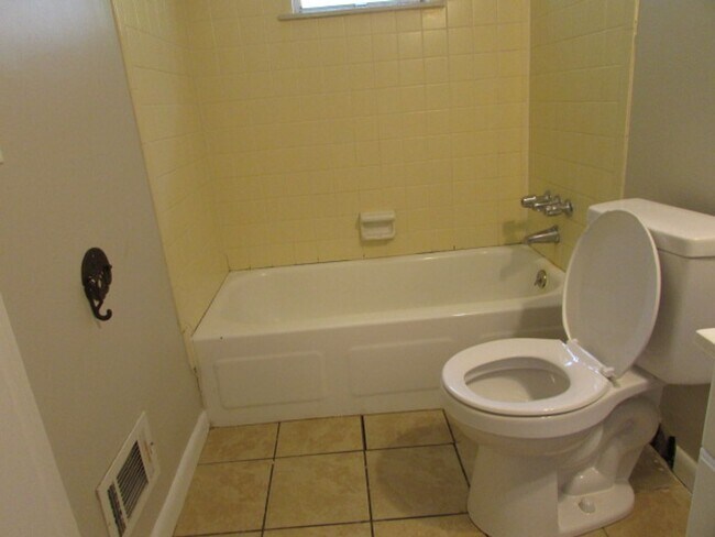 Building Photo - 2444 Derwent Dr